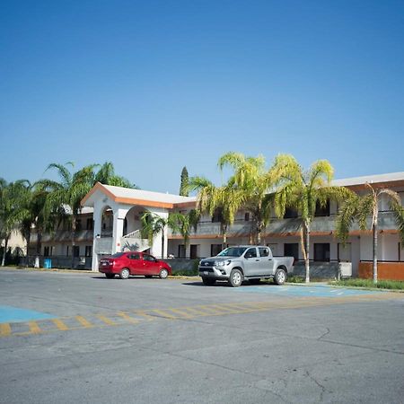 Capital O 88 Inn San Nicolas de los Garza Exterior photo