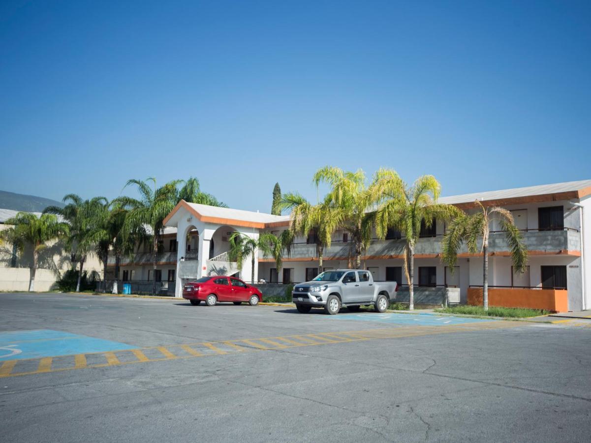 Capital O 88 Inn San Nicolas de los Garza Exterior photo